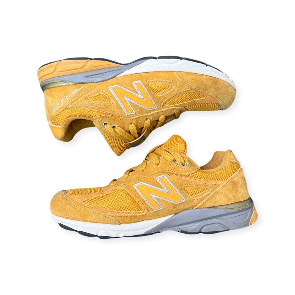 New Balance 990v4